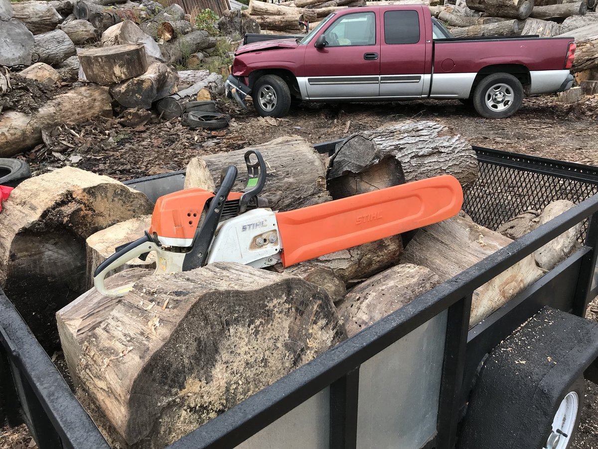 markwertz55's tweet photo. . #WoodFuel #WWwood #MS362 getting another good load today and this @STIHLUSA saw never flinched 🇺🇸 https://t.co/vgXQ28367D