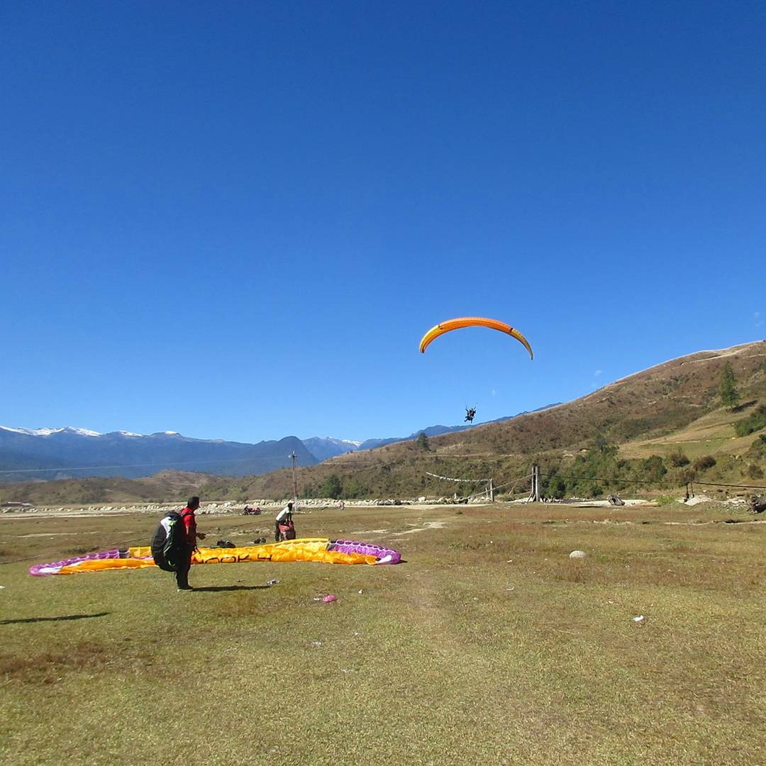 ParaglidingInd's tweet photo. Adventure at Mechukha, Arunachal Pradesh, India

23-25 November 2017
https://t.co/foI2i0KQMG

#paraglidinginindia #paragliding #mechukha #arunachalpradesh #india #adventure #events #festival #northeast https://t.co/4UPR51QZm0
