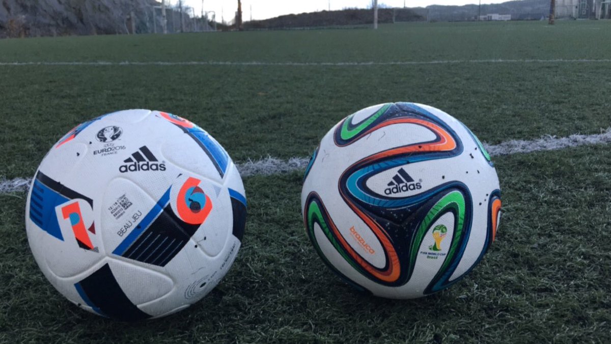 torfje's tweet photo. Lade opp te den nye VM-ballen kjem med å testa ut forrige EM og VM ballen i helga #2vm #fotball https://t.co/A2myrWpiKc
