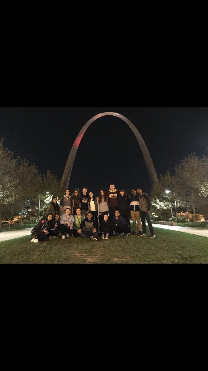 huntleyfbla's tweet photo. Huntley FBLA had a great time in St. Louis engaging in workshops and networking with students nationwide! #nflc17MO #illinoisFBLA https://t.co/qjUX4Z8Tsb