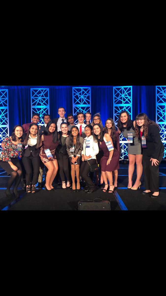 huntleyfbla's tweet photo. Huntley FBLA had a great time in St. Louis engaging in workshops and networking with students nationwide! #nflc17MO #illinoisFBLA https://t.co/qjUX4Z8Tsb