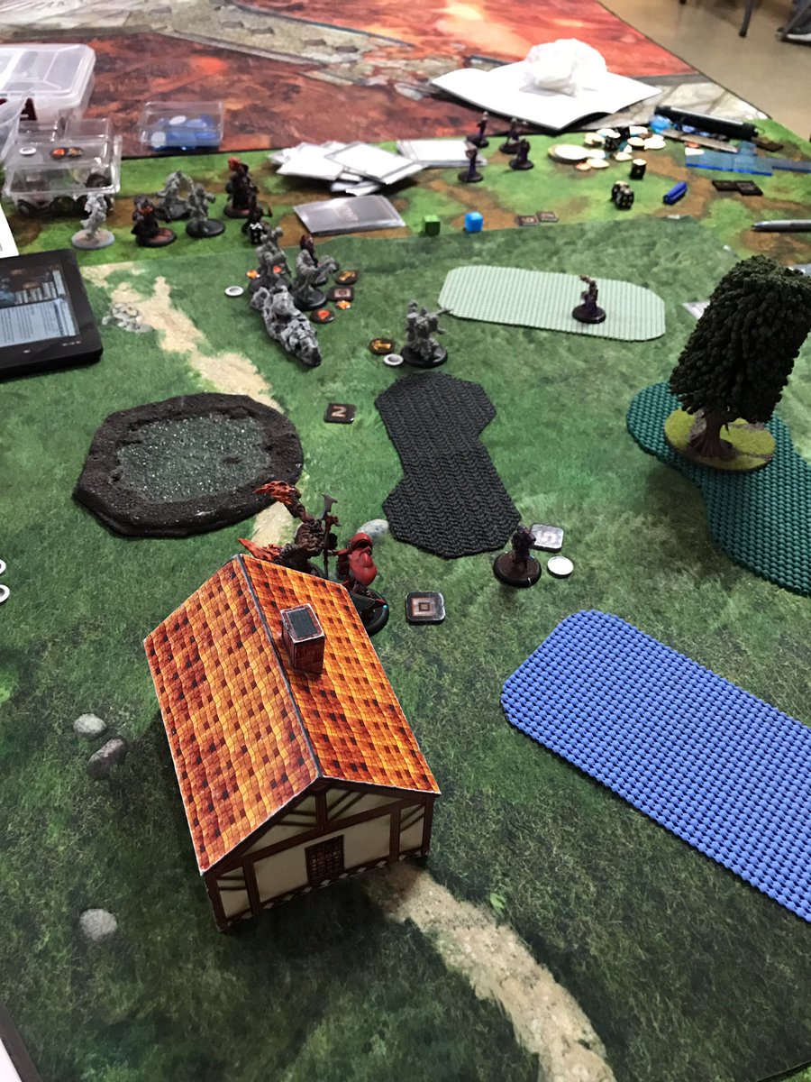 GamePreserve's tweet photo. @privateerpress #CompanyofIron and @warmahordes every Sunday!!! https://t.co/ticM1rxLmT