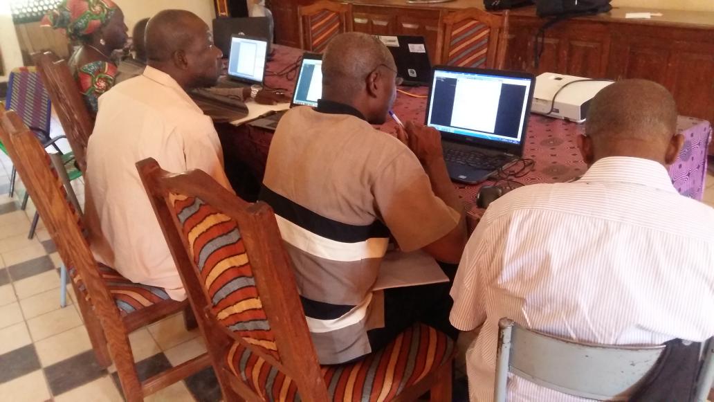 Araba_Coulibaly's tweet photo. Reçu à la mairie ds un cadre d'échange, rencontre avc les chefs des divisions et l maire #NouhoumDiarra #LogicielsLibres 🌍🌍 https://t.co/U8XMAN4Nl2