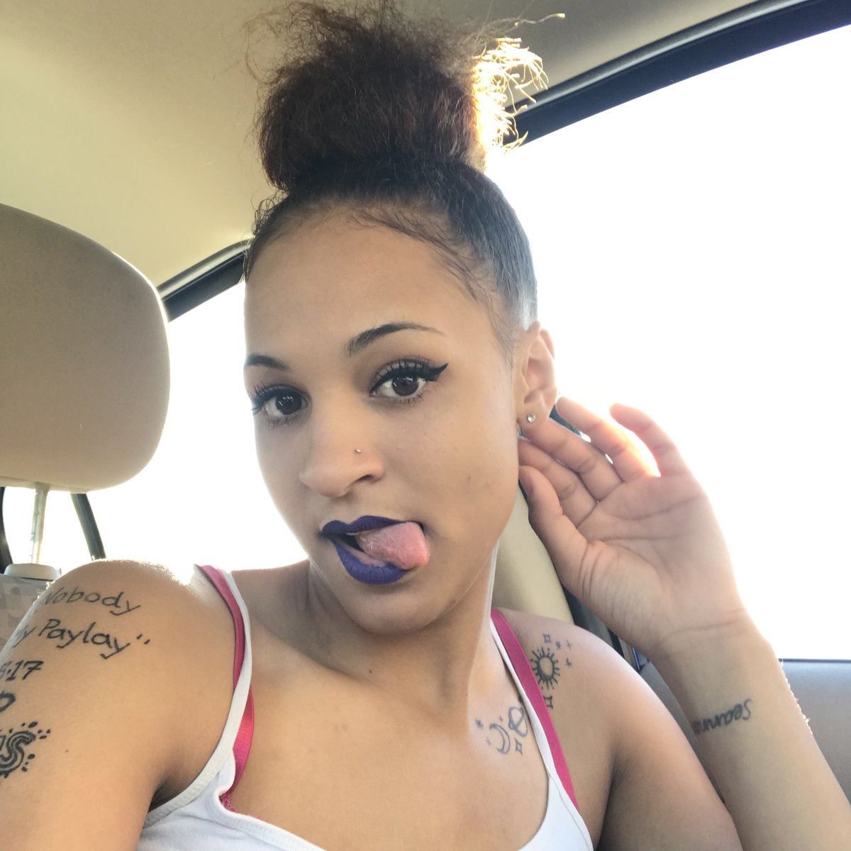 parismabry's tweet photo. cute with or without makeup 🤷🏽♀️‼️❤️ https://t.co/KyWoTN7XKr
