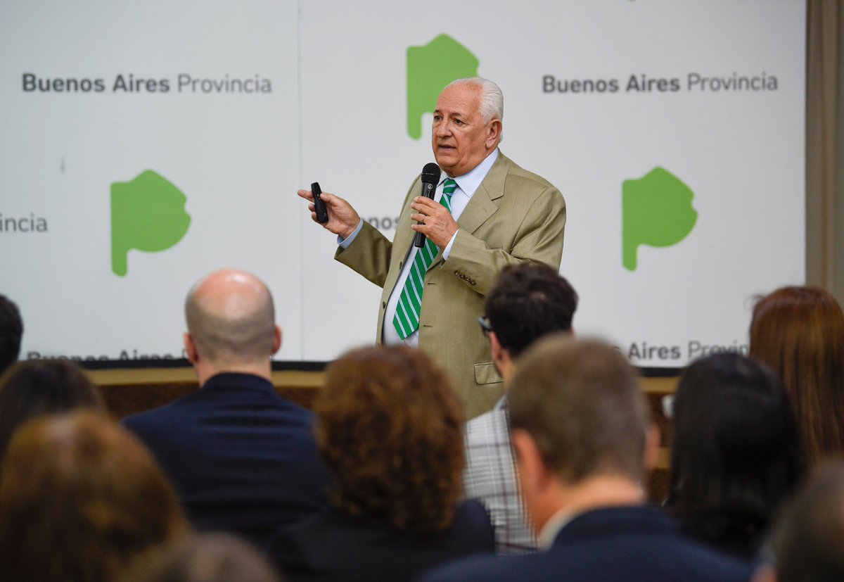 drgrinberg's tweet photo. Jueves pasado. Muy enriquecedor encuentro de capacitación para los Directores de Administración del Ejecutivo Provincial. https://t.co/urIitma99o https://t.co/1yzMfkx9YR