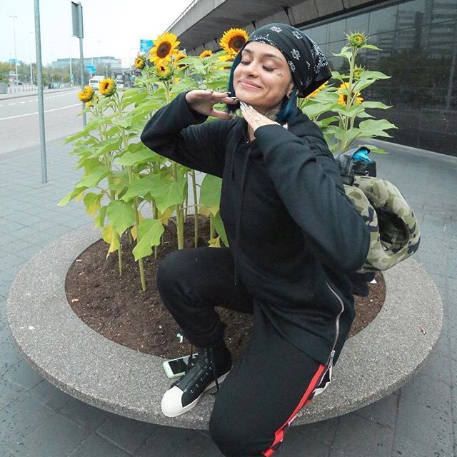 gkcl__'s tweet photo. I’m voting for Kehlani for Favorite Female Artist Soul/R&amp;B at the #AMAs!

1 RT = 1 VOTE https://t.co/pjrjjnJc3O