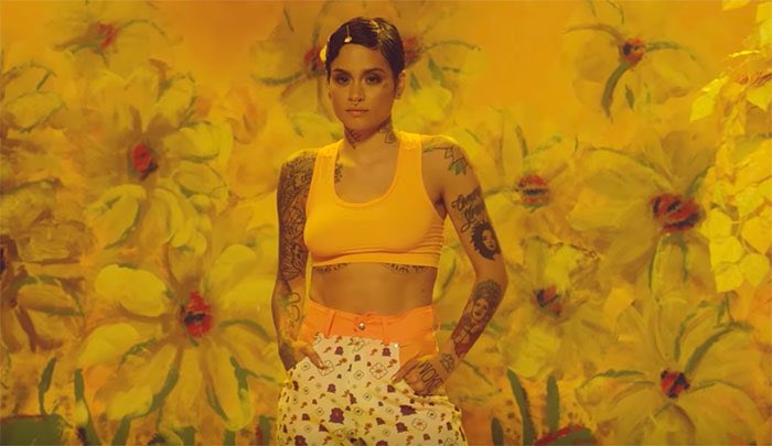 gkcl__'s tweet photo. I’m voting for Kehlani for Favorite Female Artist Soul/R&amp;B at the #AMAs!

1 RT = 1 VOTE https://t.co/pjrjjnJc3O