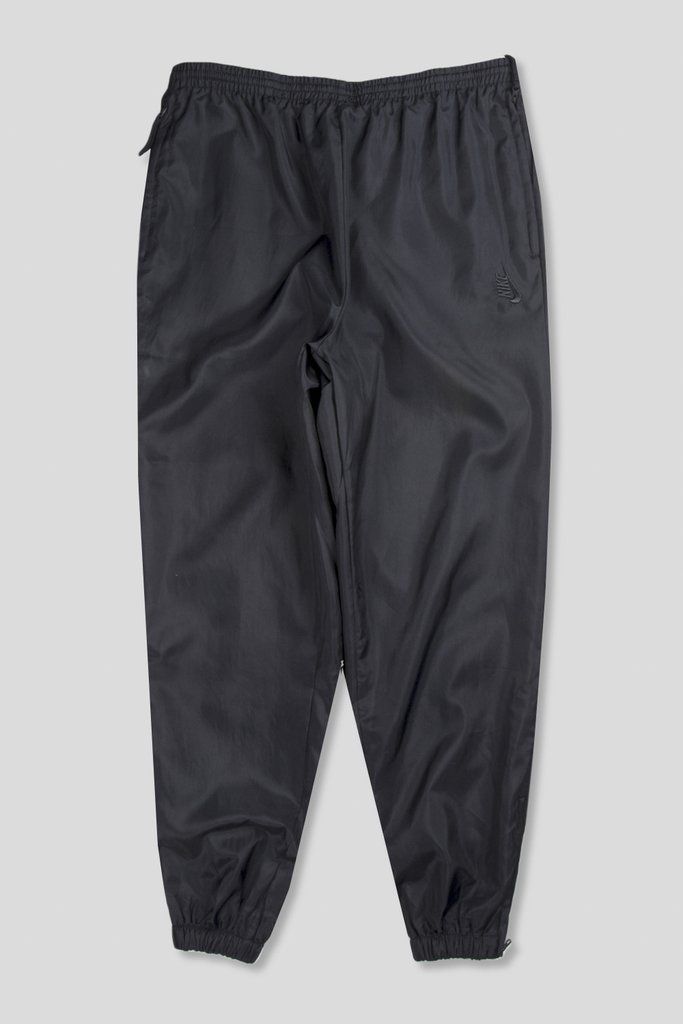 Blends_US's tweet photo. NikeLab's Heritage Track Suit in Black/White/Grey available now in select sizes online | https://t.co/6SxxHoqtFH https://t.co/no12k0XdoZ