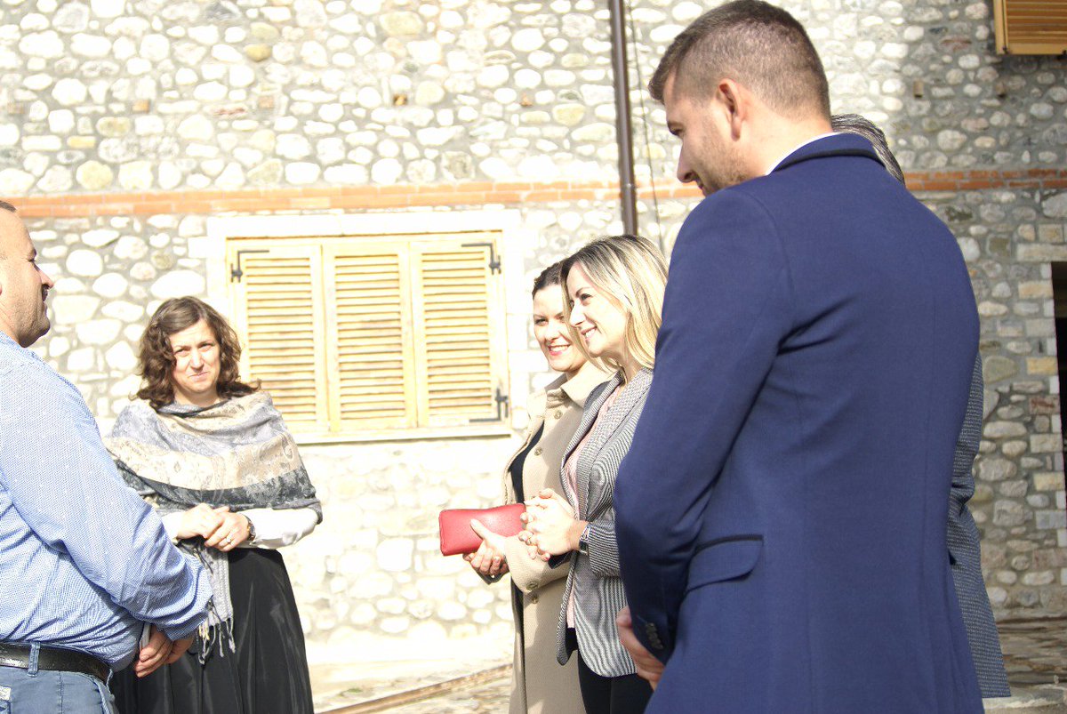 senidamesi's tweet photo. Dje në fshatin Tomin (#Peshkopi), në Bujtinën "Salkurti", pranë mikëpritjes dhe traditës #dibrane
#Shembull për t'u ndjekur një nisëm e tillë personale, e kthyer në #biznessocial & #agroturizëm
#RrugaeArbrit & #mbështetja e qeverisë, #zhvillim më të madh për turizmin malor https://t.co/UC1RL4az9e