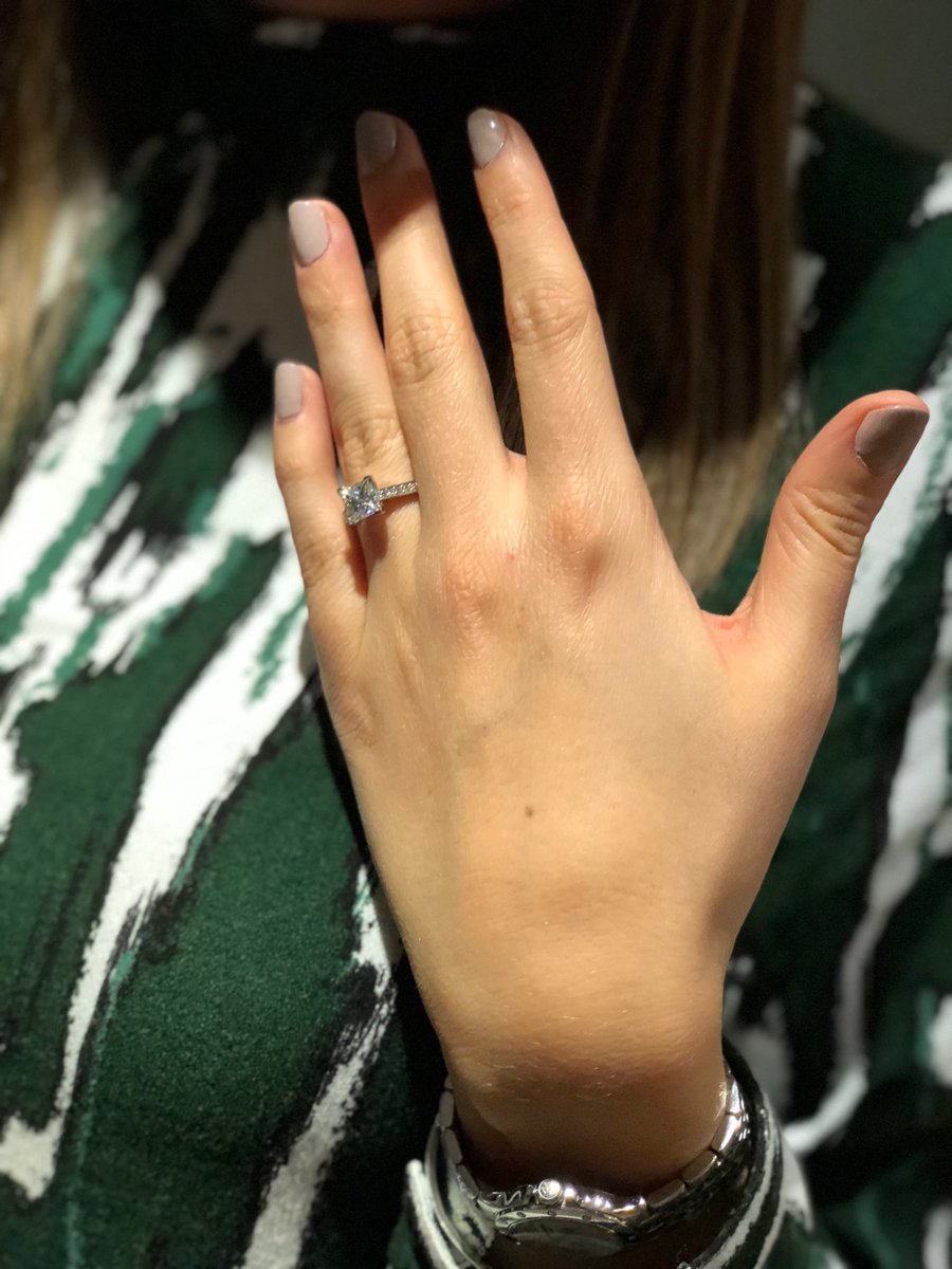 AkaMcr's tweet photo. #shesaidyes https://t.co/WnnJ6RX0K4