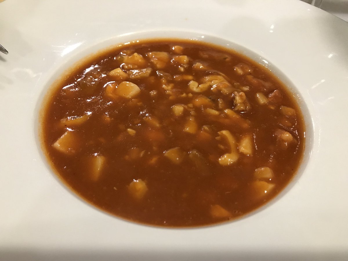 andresSusinos10's tweet photo. Hoy he probado “callos de bacalao”. Grata sorpresa e increíble sabor. De 10. Restaurante Yerbita #Sobarzo
Como en casa. https://t.co/9e7oyDXluo