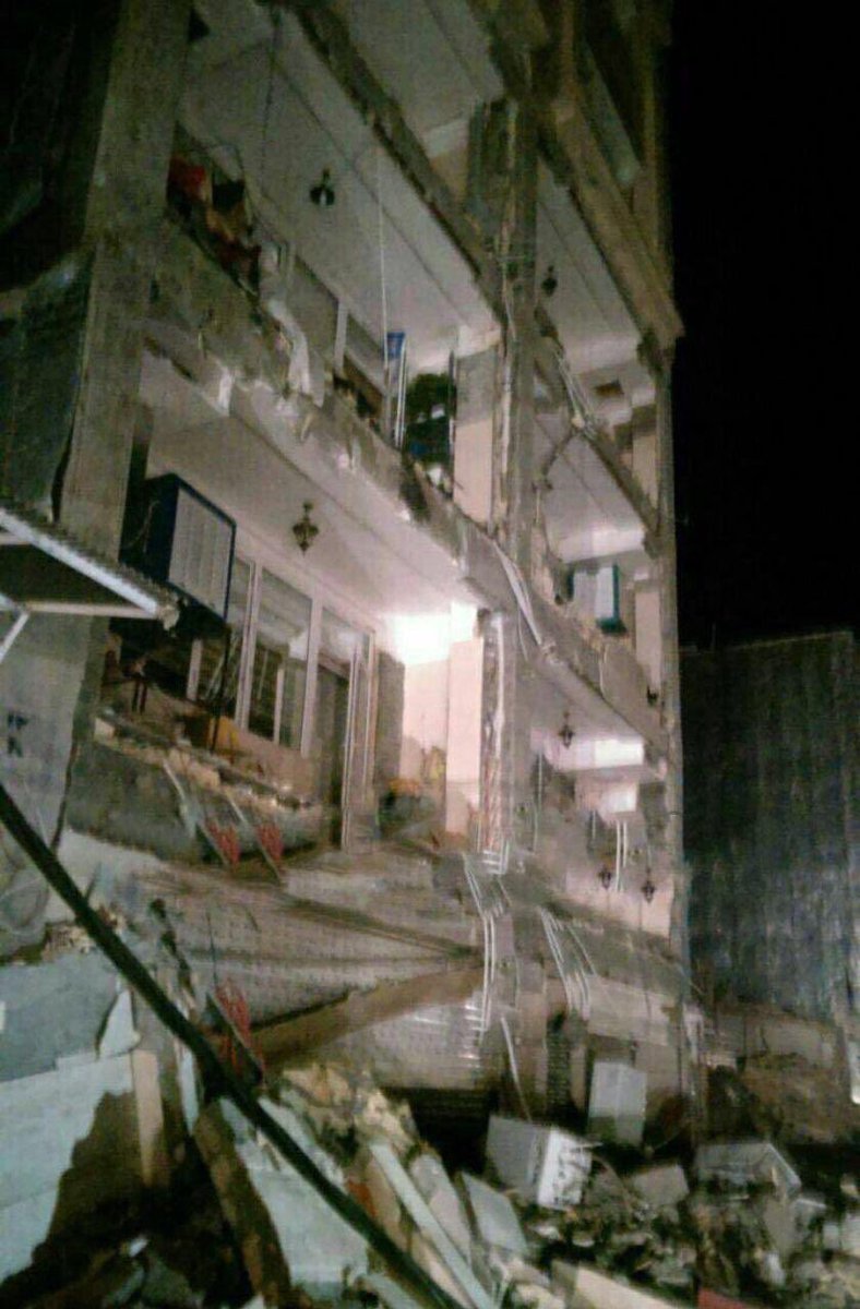 AndreaS56066873's tweet photo. Siguen llegando imágenes desde Iraq 🇮🇶- Los daños son cuantiosos y en varias poblaciones. #TerremotoIraq زلزله# https://t.co/cCM6ZA2zbS https://t.co/Q7Eam6ACSH