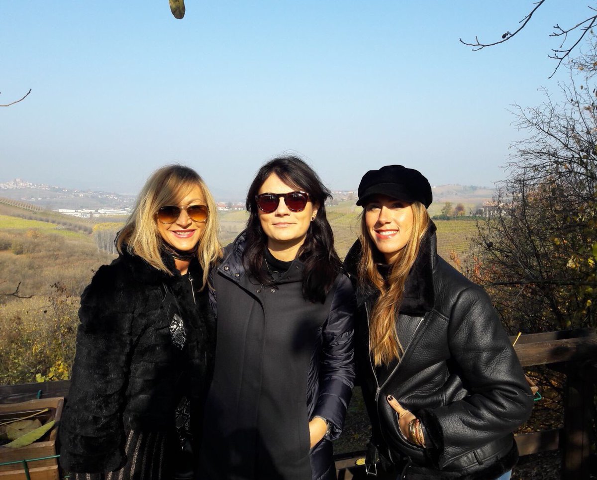 Pinktrotters's tweet photo. Amazing #Langhe weekend in #Piedmont #Monferrato! Follow our #Instagtam stories 🍷🍁🌰🍂🙌🏻 https://t.co/bzKe2hx1KR