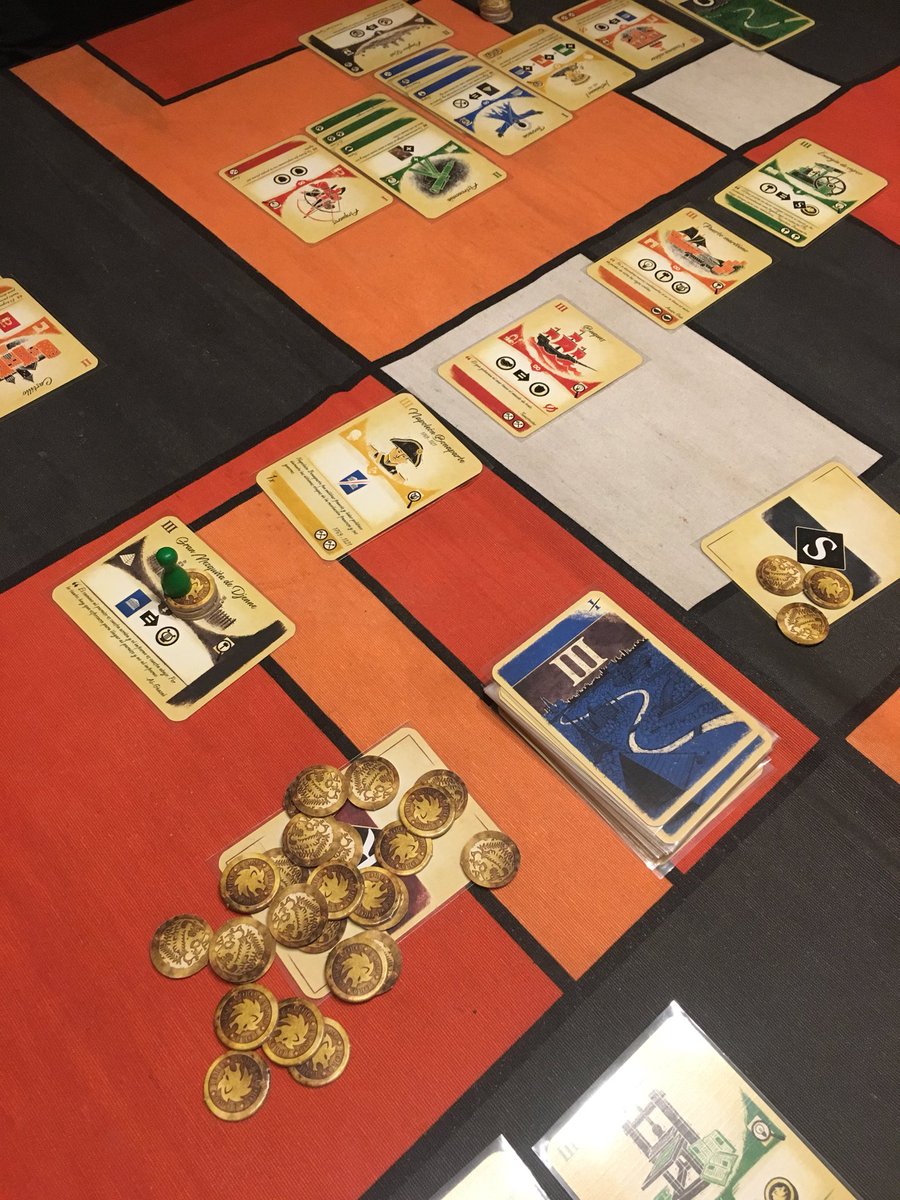 Ya llevamos unas cuantas partiditas a este mas que estupendo Curso de la Historia (Jesse Li. 2016. <a href="/LudoSentinel/">LudoSentinel</a>). Mecánicas muy sencillas, pero oculta muuucha interacción. Un Civilizaciones muy divertido. Amortizadísimo.