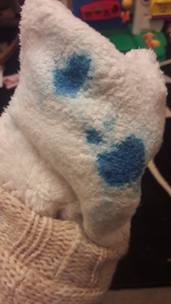 liljenT's tweet photo. @TheWorksStores I purchased a pack of your Xmas roller stamper pens for my daughter and they have fallen apart and leaked everywhere.They have permanently stained my new Slippers &amp; I have spent a long time trying to remove stains from my hands and feet, without success.#unhappy https://t.co/Liu4KQf5d9