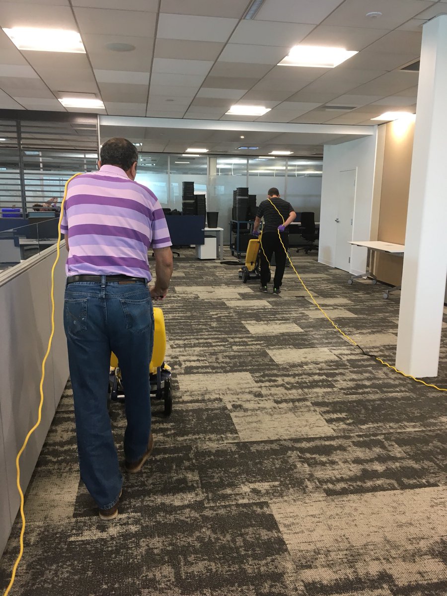 Bee-Clean Red Deer tweet media