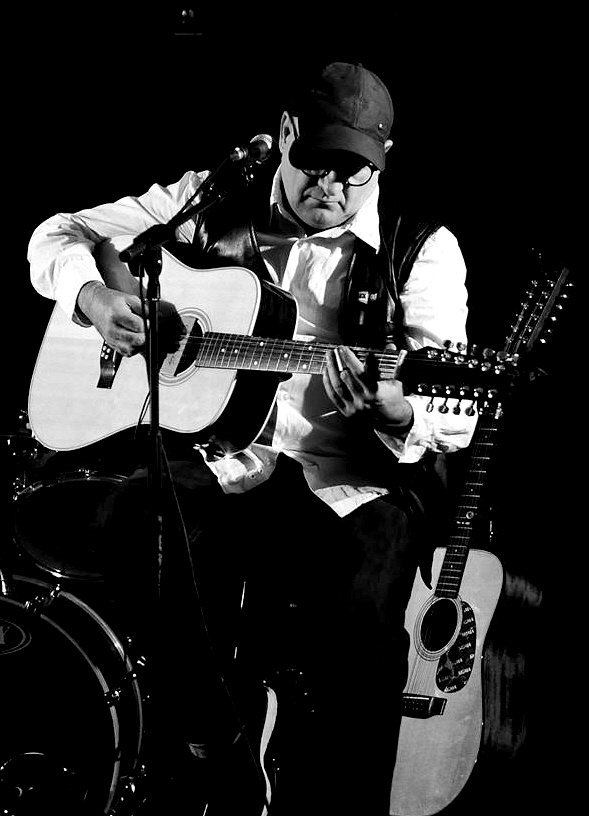 MABSFest's tweet photo. Exactly 2 weeks today until #Manchester Blues #MABSFest 2017 hits @TheMet Bury with #EuropeanBluesAwards 2017 results & amazing UK acoustic blues. Listen out for @BluenotesARA on #BBCRadioLancs from 9pm for more info & get final ยฃ9 adv tkts now. @VisitLancashire https://t.co/CofX1hNCEP