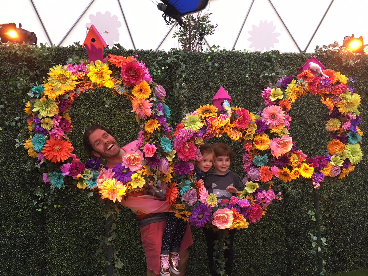 MarchofDimesWA's tweet photo. We imagine a world where every baby has the opportunity to grow up and change the world. Thanks to all who joined us at Imagine a World in LA and brought the magic to life! Keep sharing your hopes for the health of moms and babies with #MODimagines. https://t.co/v47APlBDi2