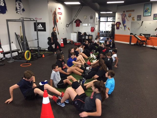 sra_ycdsb's tweet photo. Intermediates pre-stretching before training @YouthTrainingC https://t.co/Jm2pRYRIUB