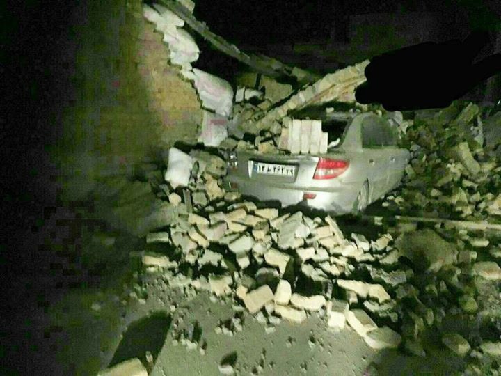 HurEkip's tweet photo. İran Kürdistanı ile Irak Kürdistanı bölgesindeki köylerden ölüm haberleri geliyor. Umarız aldığımız son ölüm haberi olur.
#deprem https://t.co/pN65VZxWlS