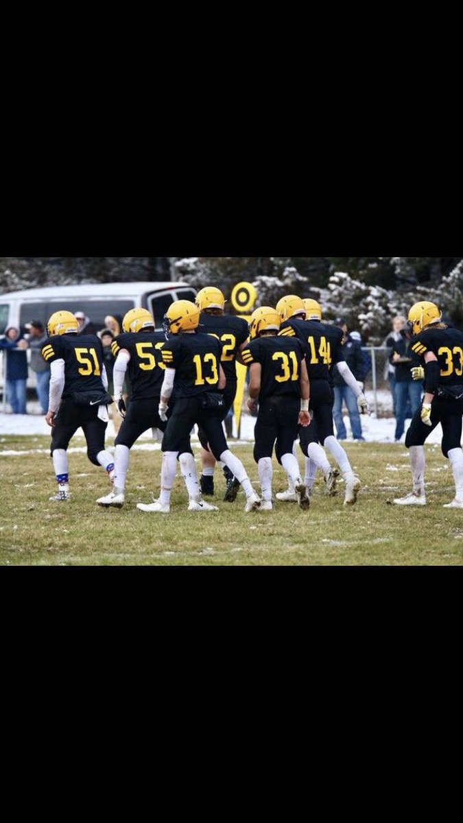 bradytyler14's tweet photo. 🏈 We all in 🏈 #pregame https://t.co/5QPHw81Alp