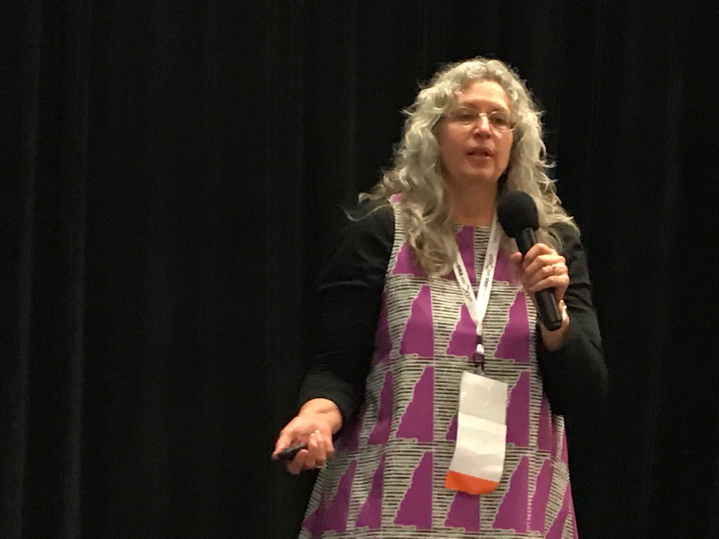 MarilynSouders's tweet photo. #ftdna2017 #iggc2017 Roberta Estes discussed autosomal DNA https://t.co/R4IQqoVvGV