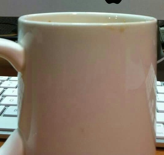 SanaFakhar_'s tweet photo. I can feel that winter chill and smell in air....and that craving for a coffee...besides having a great taste coffee even look and it's aroma is so appealing...
#coffeeredefined #MidnightMadness
#goodnight https://t.co/S3e3QuBryC
