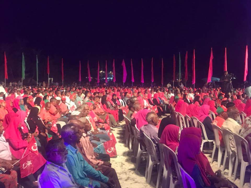 bhassali's tweet photo. الحمد الله
#Warning
Inthigaalee Kudhin Mi Manzaru Direct Koh Belumakee Ehaa Rangalhu Kameh Noon. Mirey Mirey #Uk Kulhi Kudhin Kolhah Nidheyneba?
#1Leader #OneNation
#Asthaa #UdhuheyJalsaa
#RY2018
@ahmed_nihan @Shiyamaldives @AzhartAz @Tharaggee @Ch13official @asurumaa https://t.co/6Fz7FI4nVB