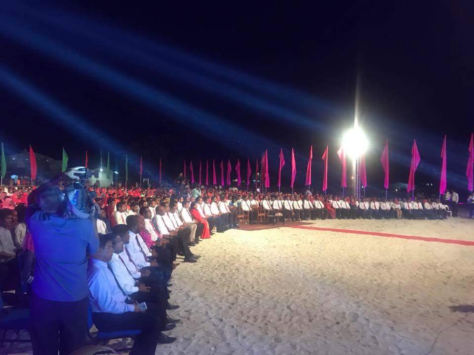 bhassali's tweet photo. الحمد الله
#Warning
Inthigaalee Kudhin Mi Manzaru Direct Koh Belumakee Ehaa Rangalhu Kameh Noon. Mirey Mirey #Uk Kulhi Kudhin Kolhah Nidheyneba?
#1Leader #OneNation
#Asthaa #UdhuheyJalsaa
#RY2018
@ahmed_nihan @Shiyamaldives @AzhartAz @Tharaggee @Ch13official @asurumaa https://t.co/6Fz7FI4nVB