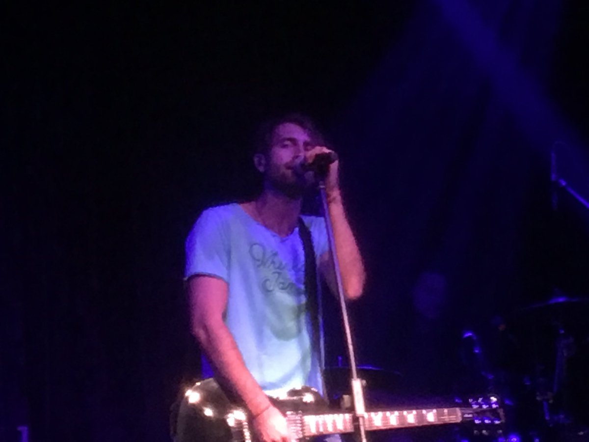 patcush's tweet photo. @MarenMorris Ryan is rocking it!!!! https://t.co/KlfR7nvbHt