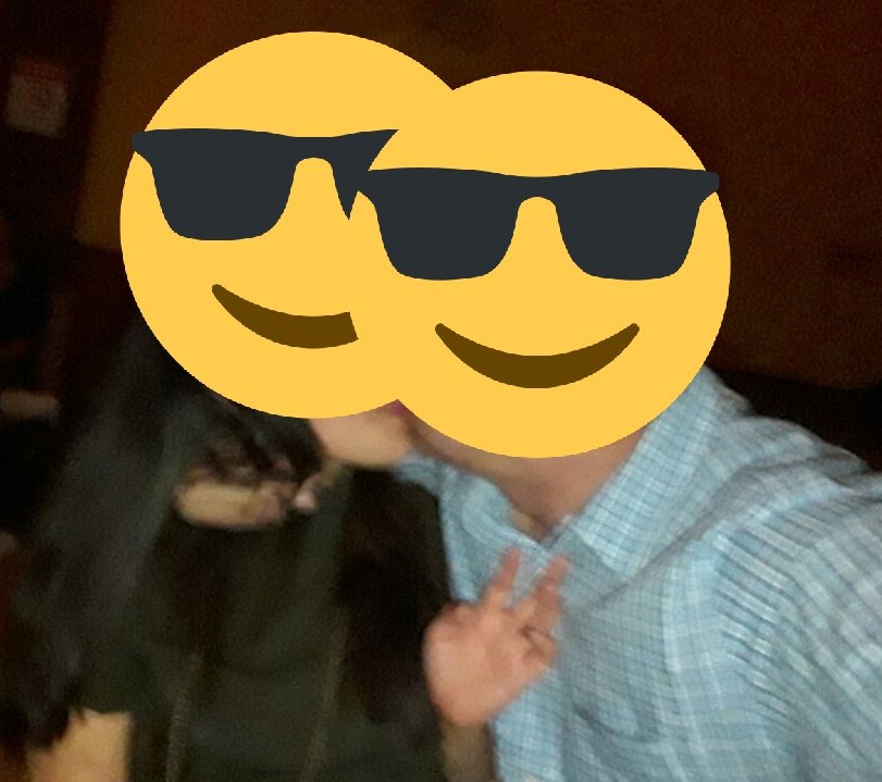 davaniec's tweet photo. Con su amante besandose jaja https://t.co/Z20qBUhBSV