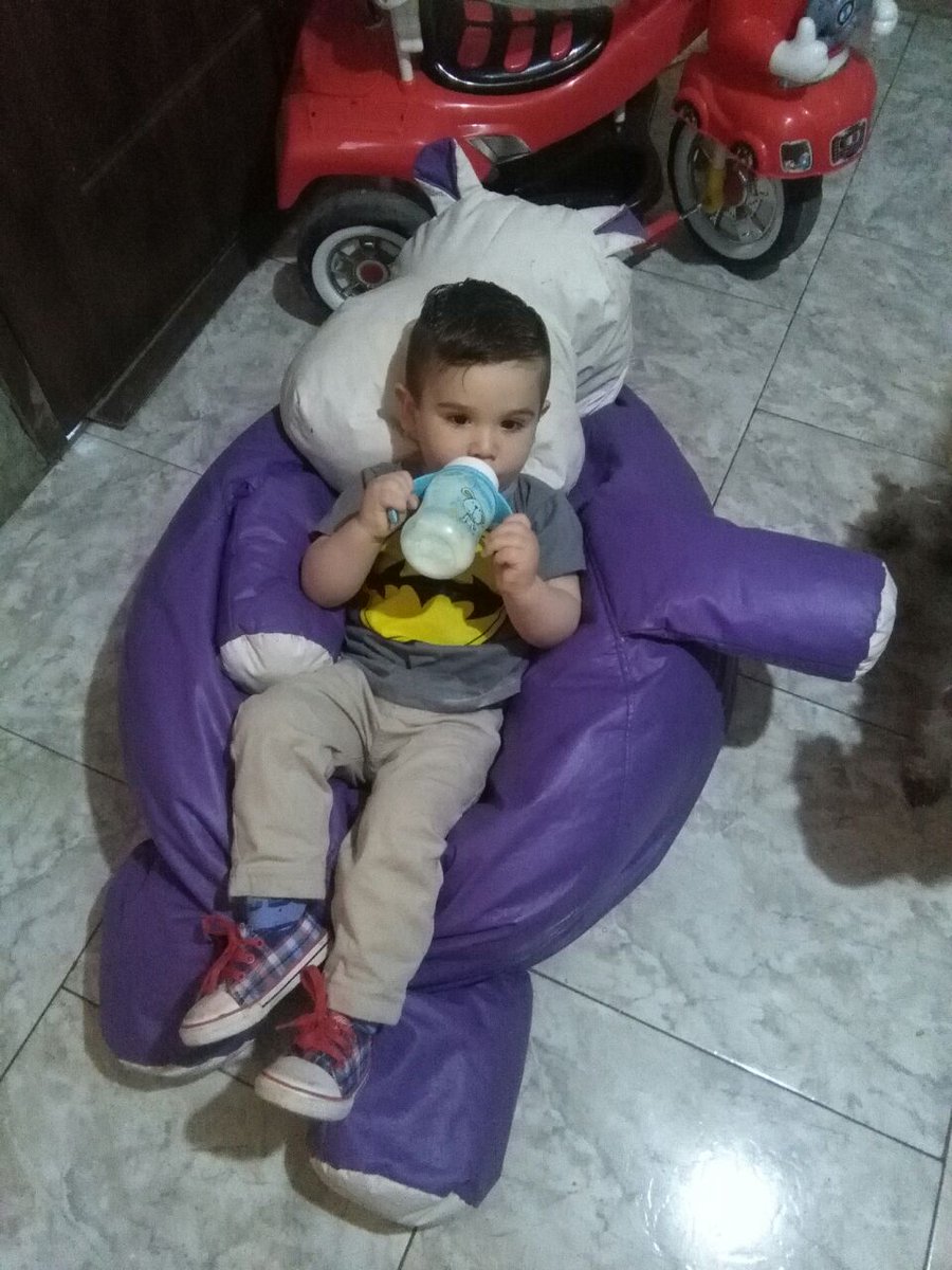 LudmilaCiro's tweet photo. No es hermoso mi hijo? ๐๐๐๐ Te amo infinitamente pa ๐ #CiroValentin ๐ https://t.co/SLNnoteGUv