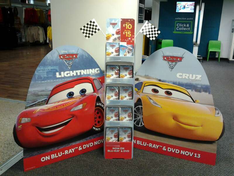 DeniseL24769974's tweet photo. 1st #setup of the week @eXPD8_fm our #merchandisers are already out and about setting up #newreleases #greatlookingdisplay #frontofstoredisplays #wedeliver #ProudRM #R76PACE #serviceexcellencefirsttimeeverytime #salesimpact #letusdeliver https://t.co/nihJ8ID0bu