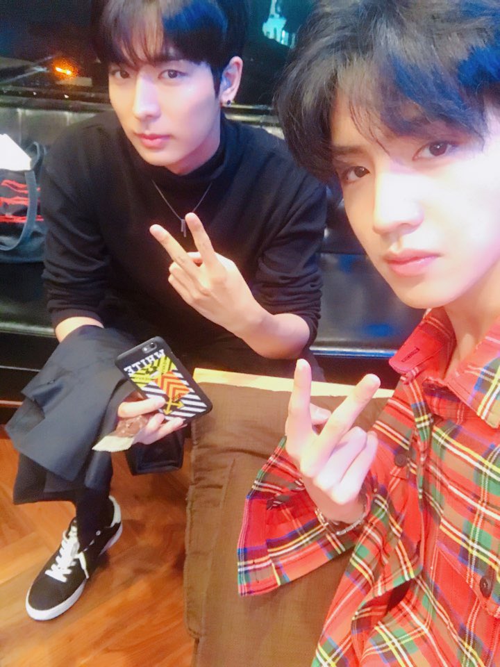 yutoarchive's tweet photo. 171010 twitter update https://t.co/plpvhCgGsy