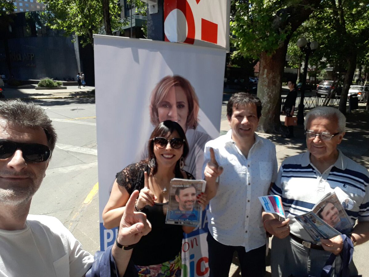 martacanto's tweet photo. Red Providencia x Goic 🐝 🐝 @carolinagoic @PrensaGoic @albertolarrains #goic1 #yomeatrevo#goic1 https://t.co/rWRtR1N0xc