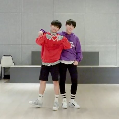 what__seop's tweet photo. 완전 짝꿍수인 😆😆😆 https://t.co/sHpWas6N4n