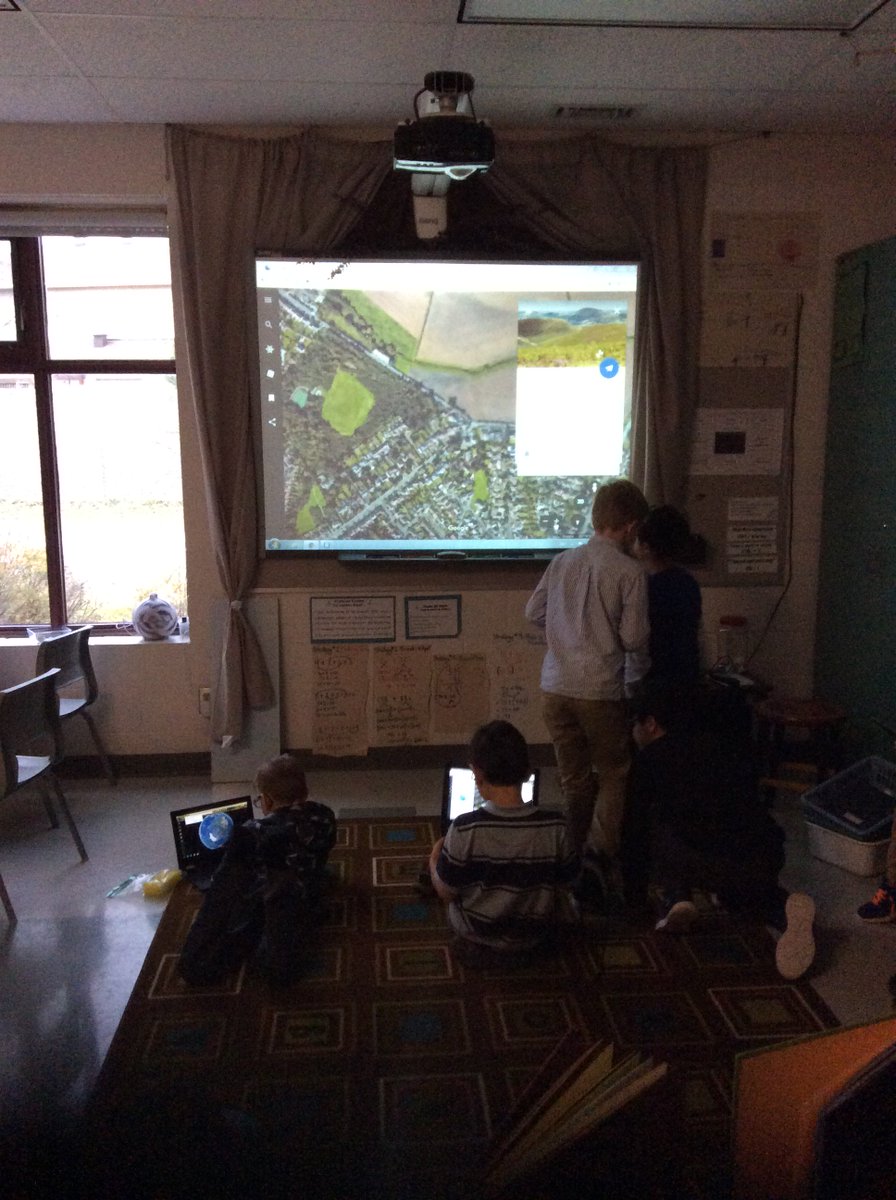 mmewilson234's tweet photo. Nous utilisons GoogleEarth pour explorer le Canada! #ocsbDL #enquete #jamocsb #ocsbFSL @StJamesFinn https://t.co/DQVMteakZX