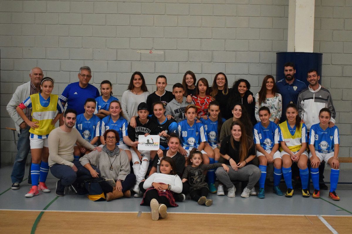 rojadirectalgtb's tweet photo. INFO🔴✔️| Hoy hemos mantenido una reunión con las jugadoras del Atl Algecireño fútbol sala.
+ Info https://t.co/f7WO2HOaAp https://t.co/MWcuinPD6C