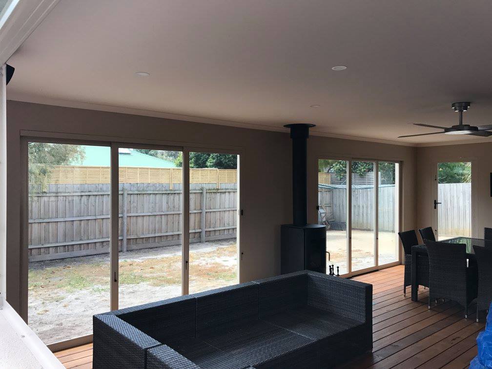 AccoladeScreens's tweet photo. Previous installations of Accolade Weather Screens, an innovative alternative to traditional PVC Cafe Blinds.
https://t.co/XS68MrZ1l8
#WeatherScreens https://t.co/GuKN1FTUwk