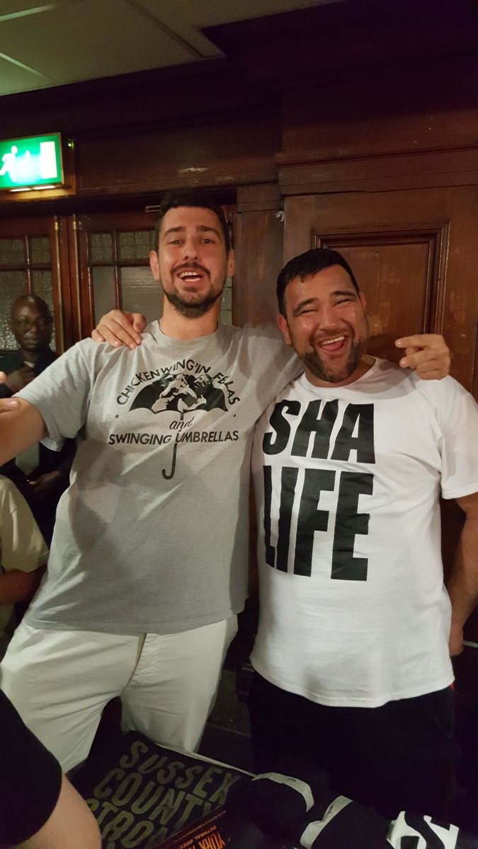 ADellanzo1's tweet photo. Next up on the #WrestlerAppreciationThread is @Shasamuels absolute top, top bloke, Has a lot of time for the fans and a lot of time for the cans, new catchphrase there, been winning over the critics and been getting better and better #NOTWEST #EAST https://t.co/uE1MFHjqPD