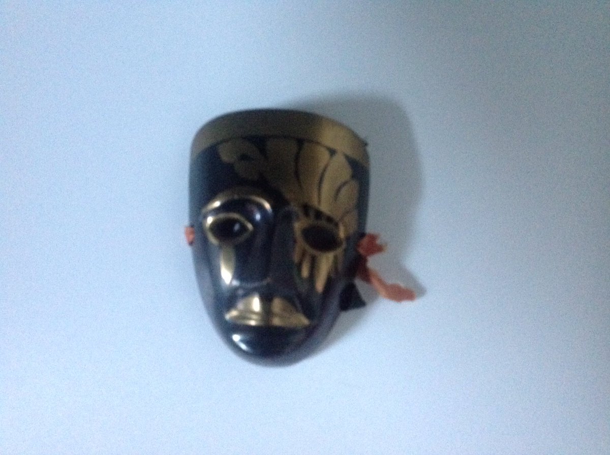 awdslr's tweet image. Costumes and accessory packing for the big move. Follow to learn where and when they will be available for hire to AmDrams, schools, theatres, MurderMystery and more.