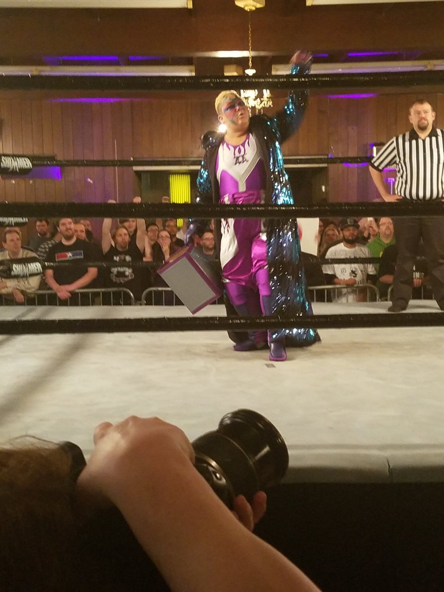 scottj789's tweet photo. This is still crazy to think about. #SHIMMER98 https://t.co/11UU0bgNL6