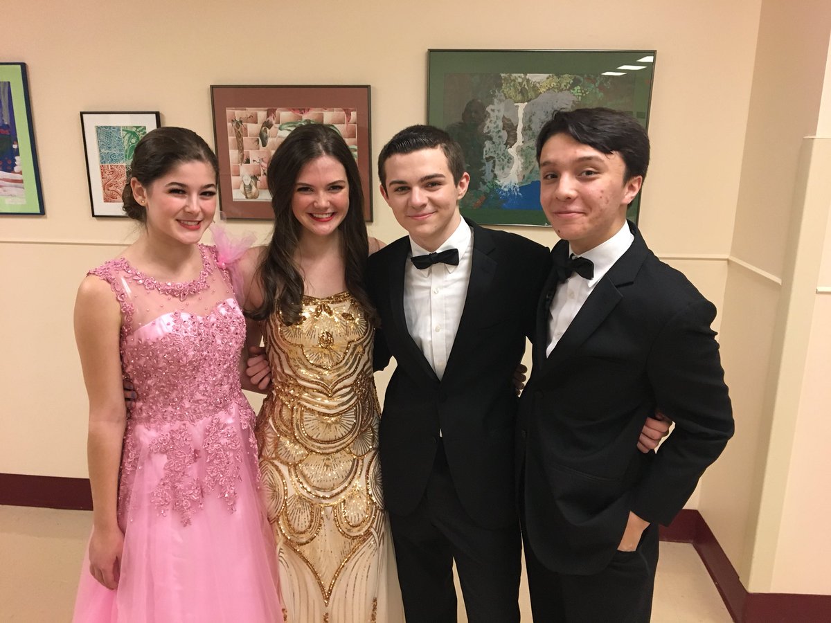 Congratulations to the cast and crew of the Oak Hill Players “Singin’ in the Rain.”
Fantastic show! #SHSmusical