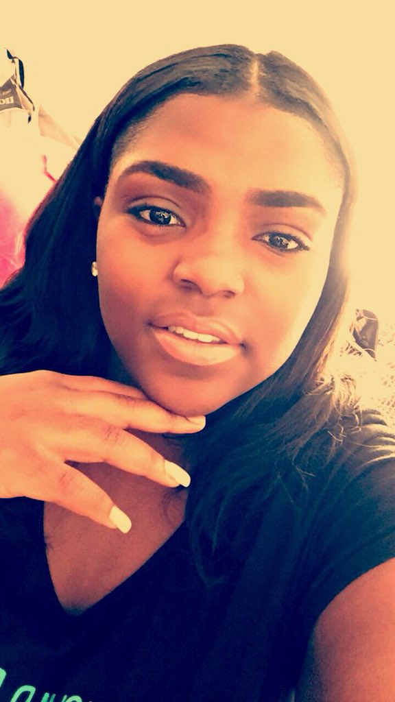 onlydessss's tweet photo. And aint nobody snatched you up yet 😍❤️ https://t.co/x2X9AthbbY
