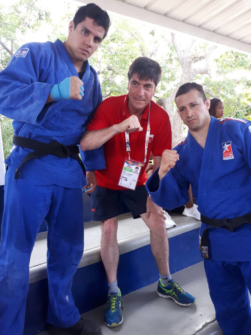 MindepChile's tweet image. Histórico Chile! Notable! Oro, Plata y Bronce en Judo! Vamos Chile! 🇨🇱Thomás Briceño, Rafael Romo y Francisco Solís judo 🥇🥈🥉🥋 . Juegos Bolivarianos Sta. Marta 2017, Colombia.