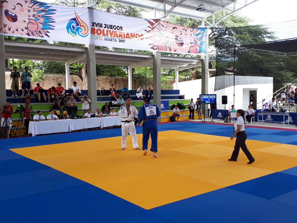 MindepChile's tweet image. Histórico Chile! Notable! Oro, Plata y Bronce en Judo! Vamos Chile! 🇨🇱Thomás Briceño, Rafael Romo y Francisco Solís judo 🥇🥈🥉🥋 . Juegos Bolivarianos Sta. Marta 2017, Colombia.