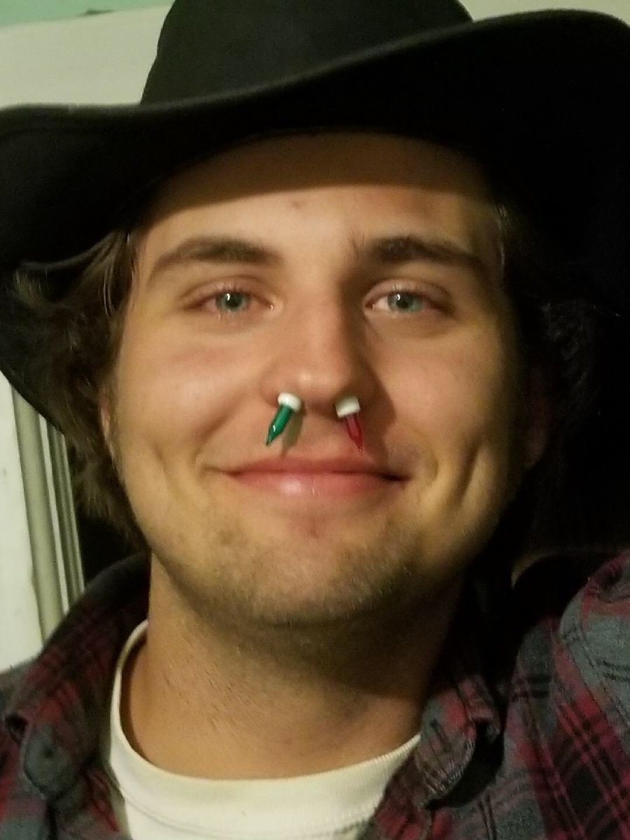 nickalphs's tweet photo. Happy Birthday Poetter! Hope you get as lit as those Christmas lights in your nose. https://t.co/T7ZG35hQ45