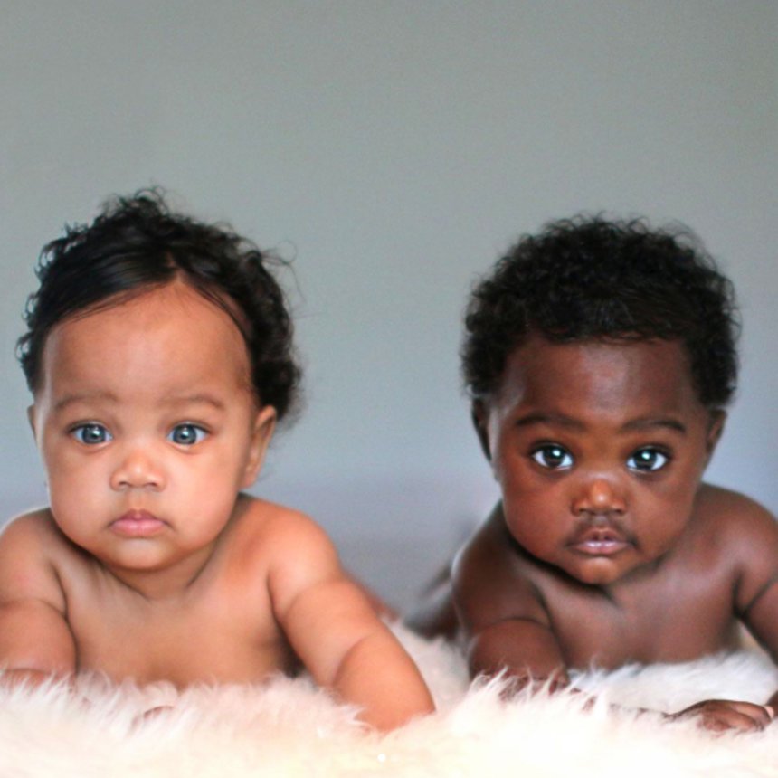 Essence's tweet photo. These two aren't just sisters. They're twins: https://t.co/mZozBYpyLW https://t.co/PCIS0i46Vm