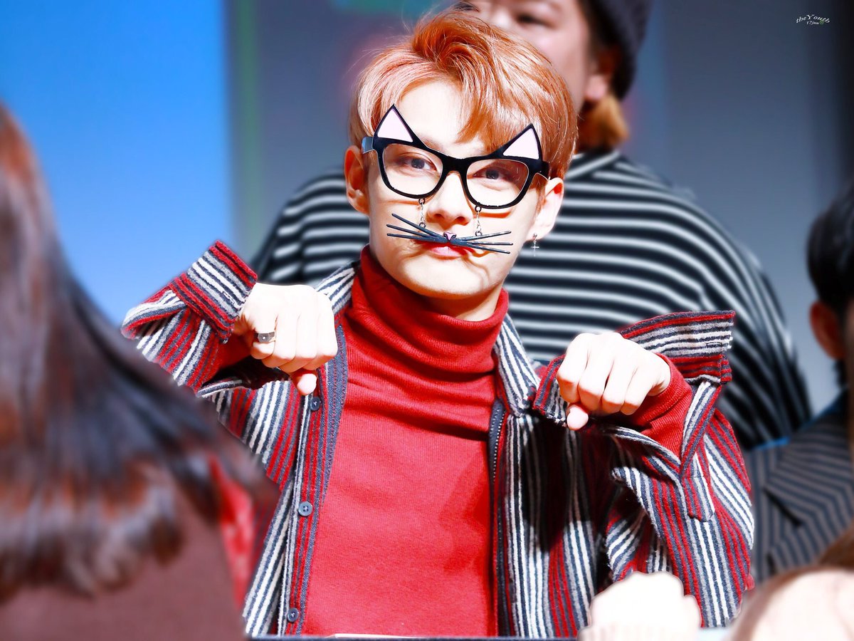 TheYouth_17's tweet photo. 171111 상암팬싸
#세븐틴 #SEVENTEEN #준 #준휘 #JUN #俊辉 @pledis_17
주나~~~굿모니야옹😻😽😻😽 사진과 캠을 보고 벌써 시간이 이렇게 됐네 ㅋㅋㅋ
주나도 폴로와님도 좋은 하루 되세용❣️ https://t.co/rhSEcjOu2m