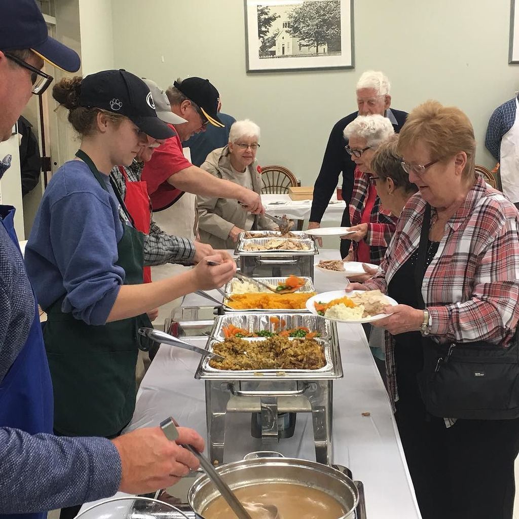 WaltonMemorial's tweet photo. The turkey dinner is well underway! Dinner is served until 6:30pm. Don’t miss turkey with all the fixings!
#Walto… https://t.co/bcFwrkBSfc https://t.co/vBlqz8CDA3